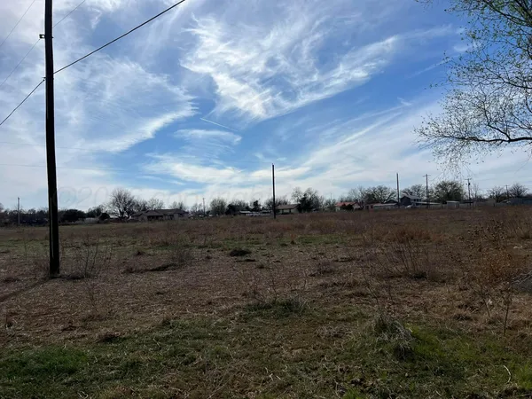 $120,000 | 1000 Ave C Northeast, Childress, TX 79201