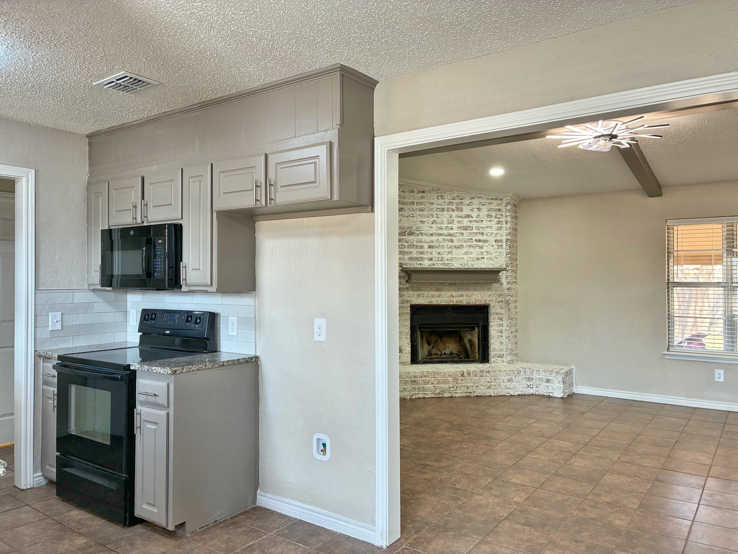 4904 64th Street Lubbock, TX 79414 - Photo 3 of 47 4904 64th Street