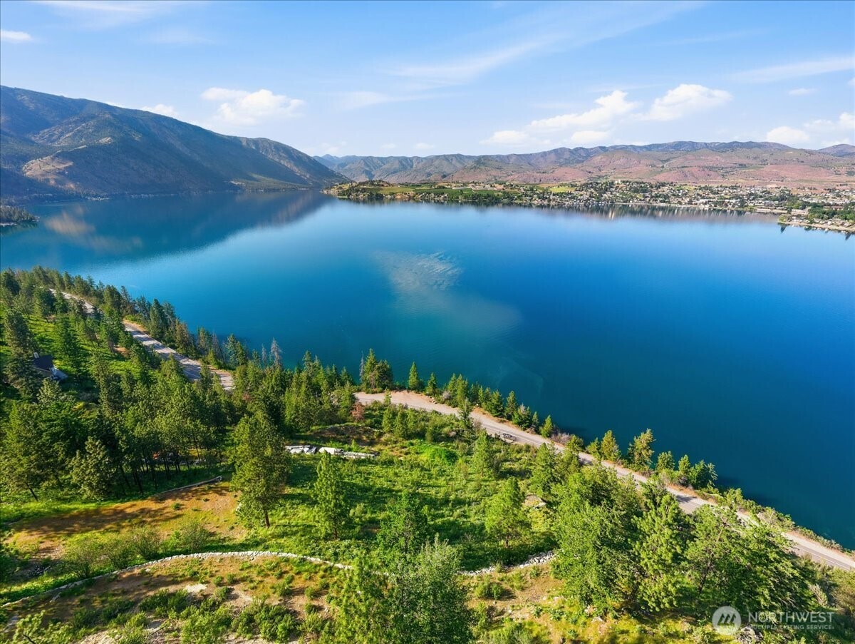 7365 Ridgeview Drive Chelan, WA 98816 - Photo 12 of 17 a view of lake with mountain