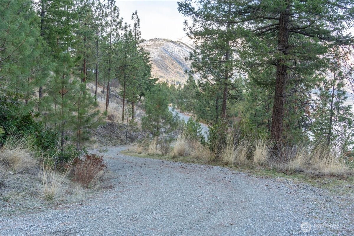 7365 Ridgeview Drive Chelan, WA 98816 - Photo 13 of 17