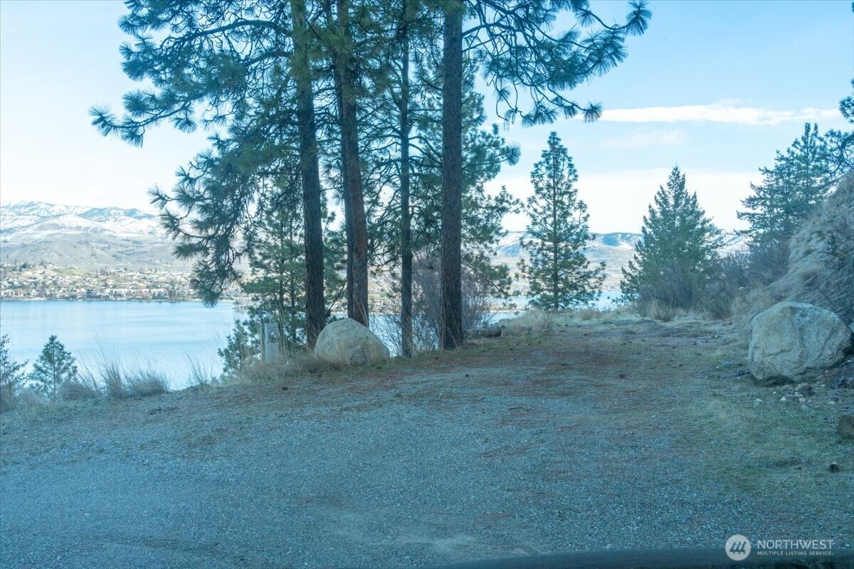 7365 Ridgeview Drive Chelan, WA 98816 - Photo 10 of 17