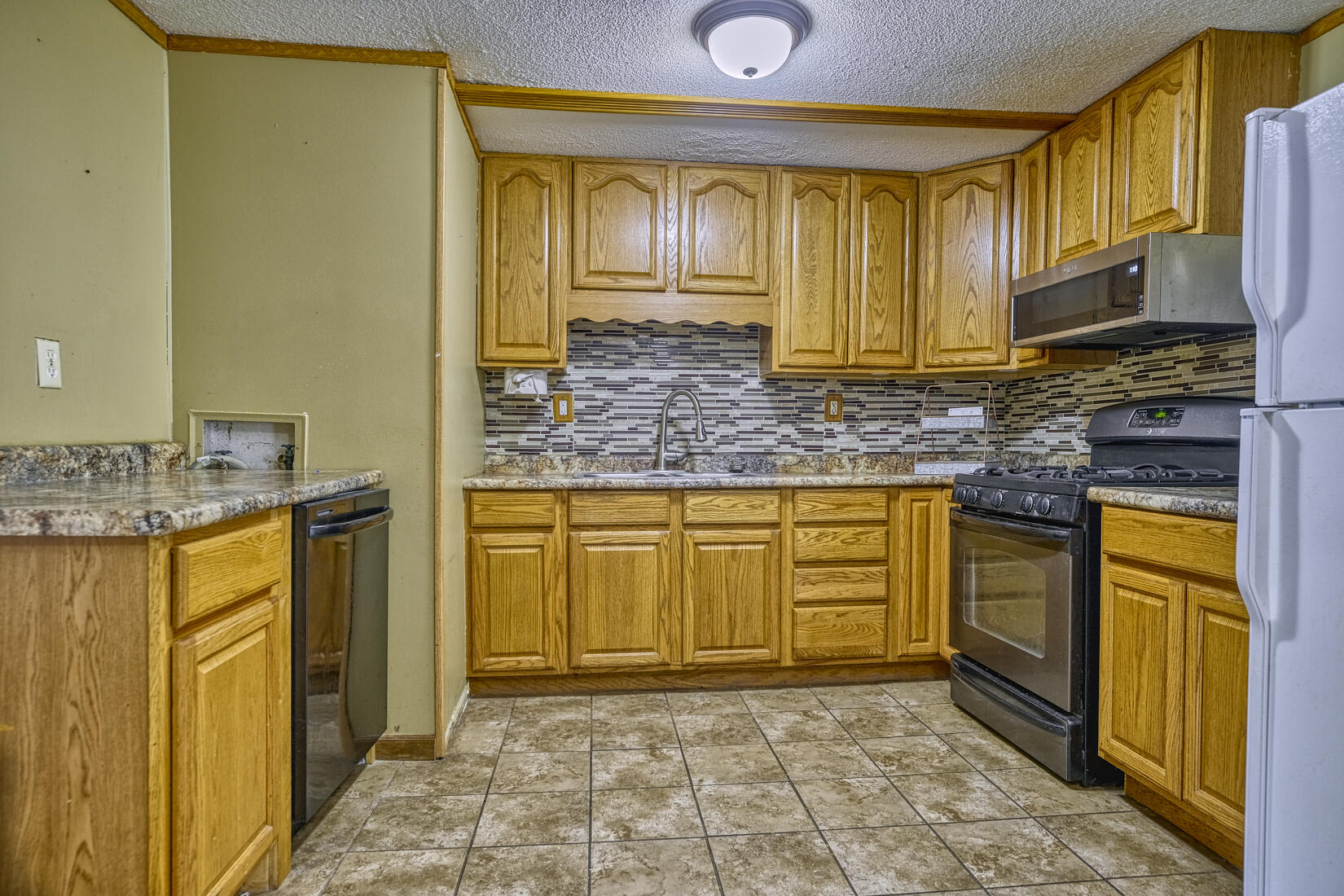 9713 North 490 East Demotte, IN 46310 - Photo 8 of 24 1650x1100