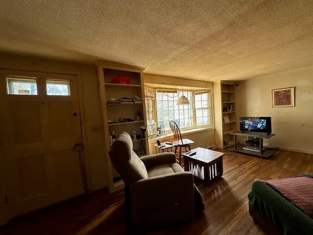 $395,000 | 43 Quaker Road, Hyannis, MA 02601