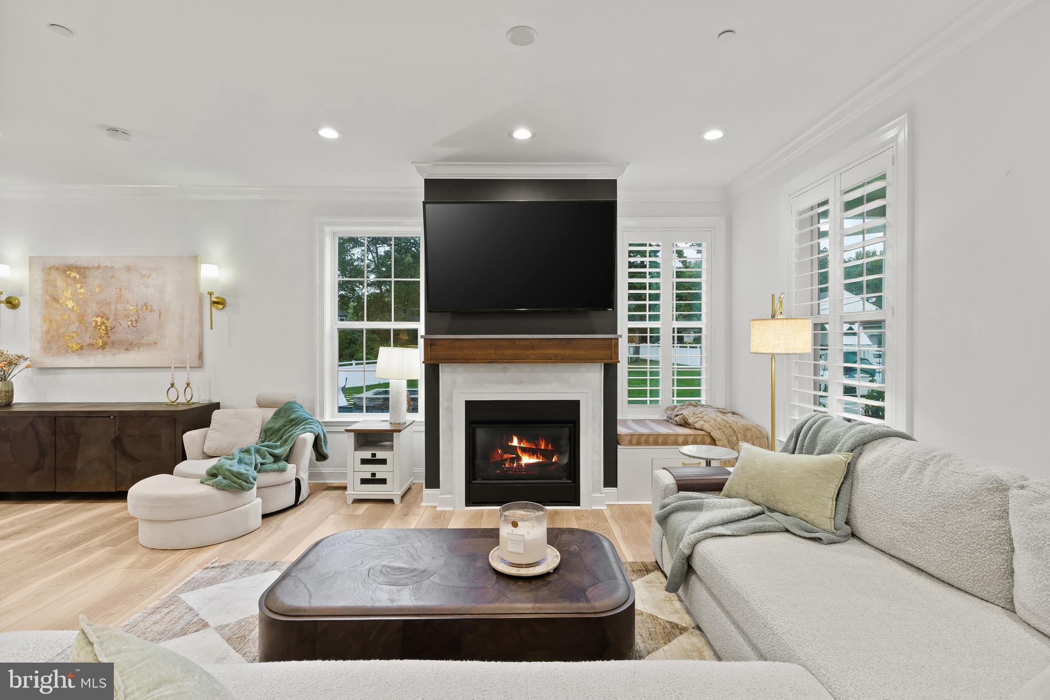 962 Old Annapolis Neck Road Annapolis, MD 21403 - Photo 3 of 54 Living Room w/ Gas Fireplace