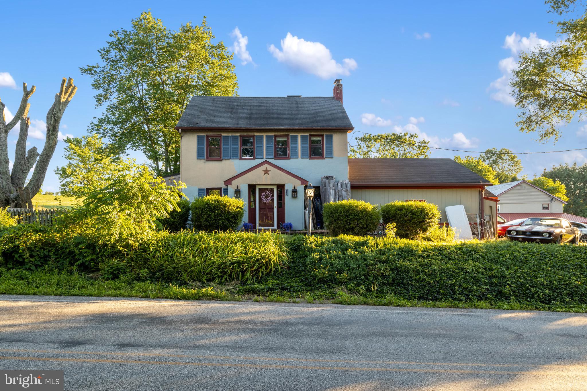 484 Brough Road Abbottstown, PA 17301 - Photo 2 of 42