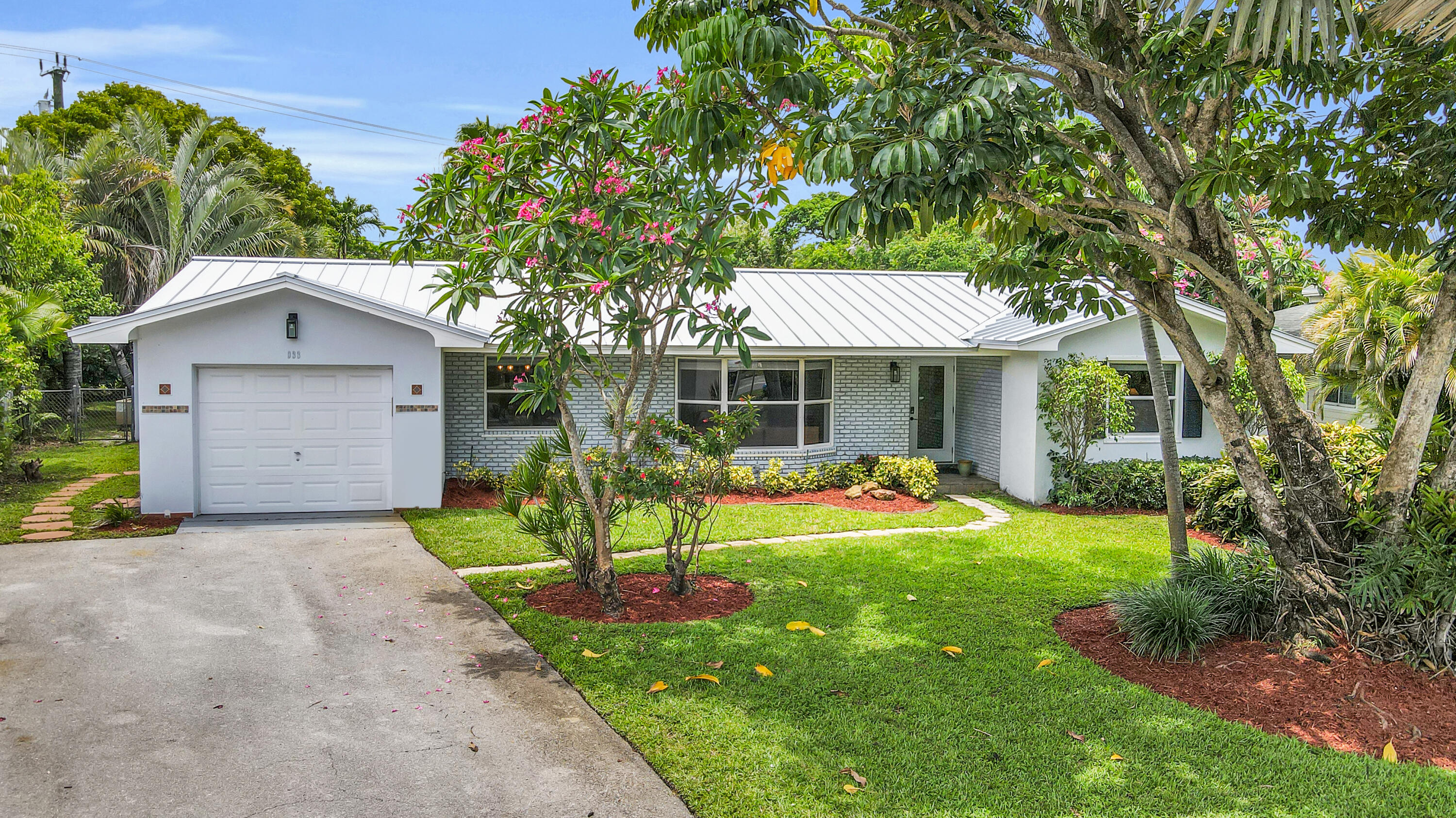 933 Chapel Hill Boulevard, Boynton Beach, FL 33435 Compass