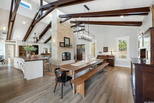 $1,950,000 | 32550 Stahl Lane, Bulverde, TX 78163