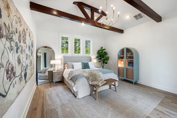 $1,950,000 | 32550 Stahl Lane, Bulverde, TX 78163