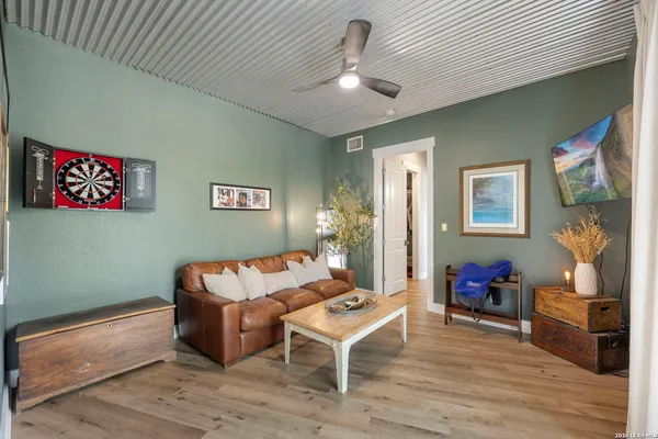 $1,950,000 | 32550 Stahl Lane, Bulverde, TX 78163