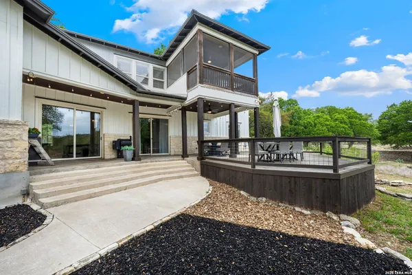 $1,950,000 | 32550 Stahl Lane, Bulverde, TX 78163