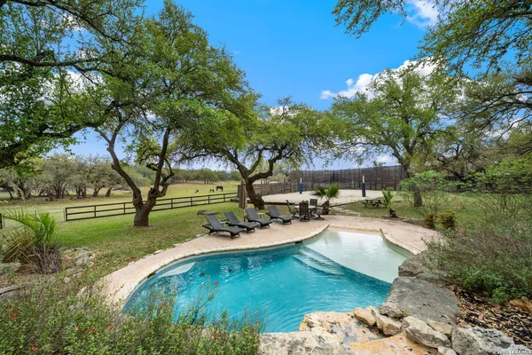 $1,950,000 | 32550 Stahl Lane, Bulverde, TX 78163