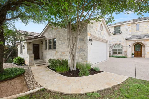 $1,225,000 | 19 Swiftwater Trail, The Hills, TX 78738