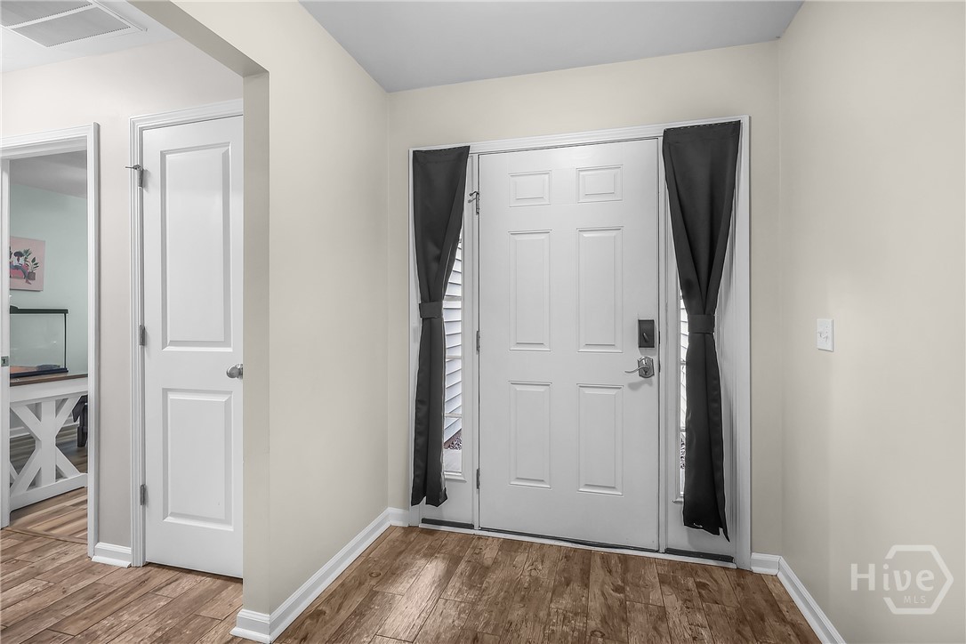 329 Connor Court Hinesville, GA 31313 - Photo 5 of 38