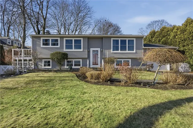 $749,900 | 9 Bay Road, Warren, RI 02885