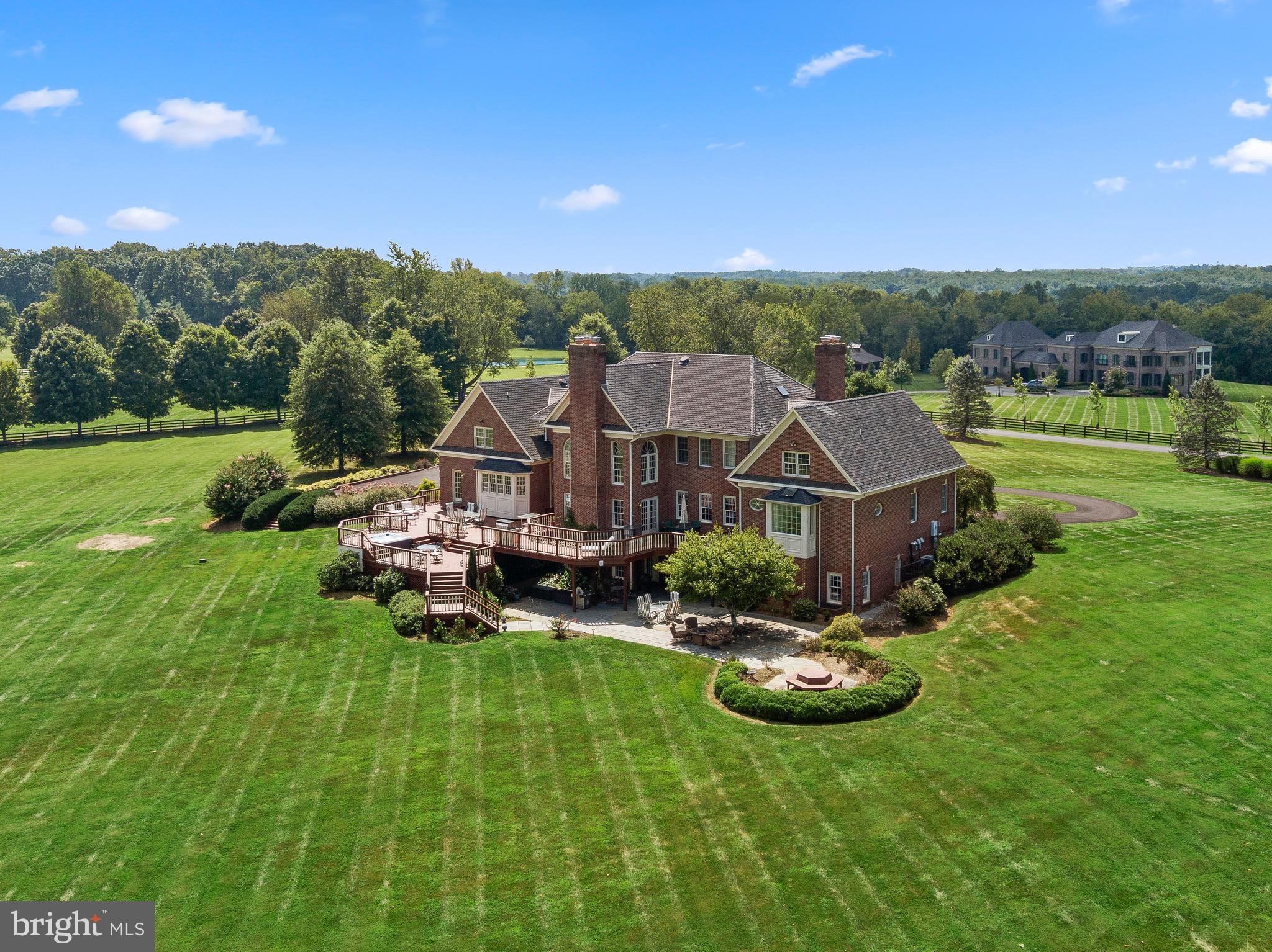 37120 Devon Wick Lane Purcellville, VA 20132 - Photo 58 of 66 an aerial view of a house with backyard of a house