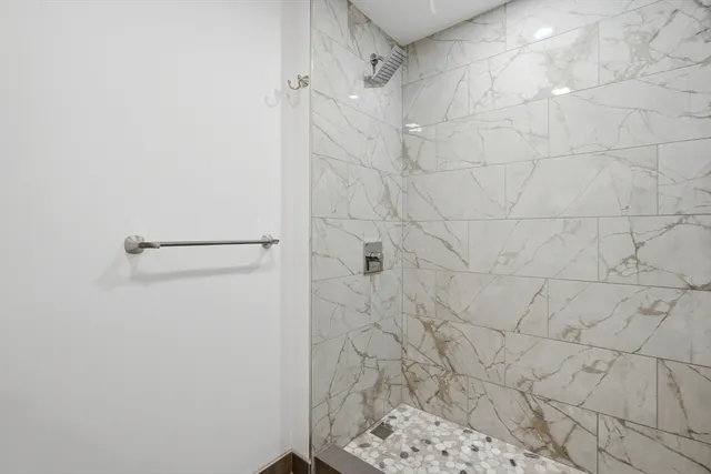 $3,300 | 2 Summit Drive, Unit 68, Reading, MA 01867