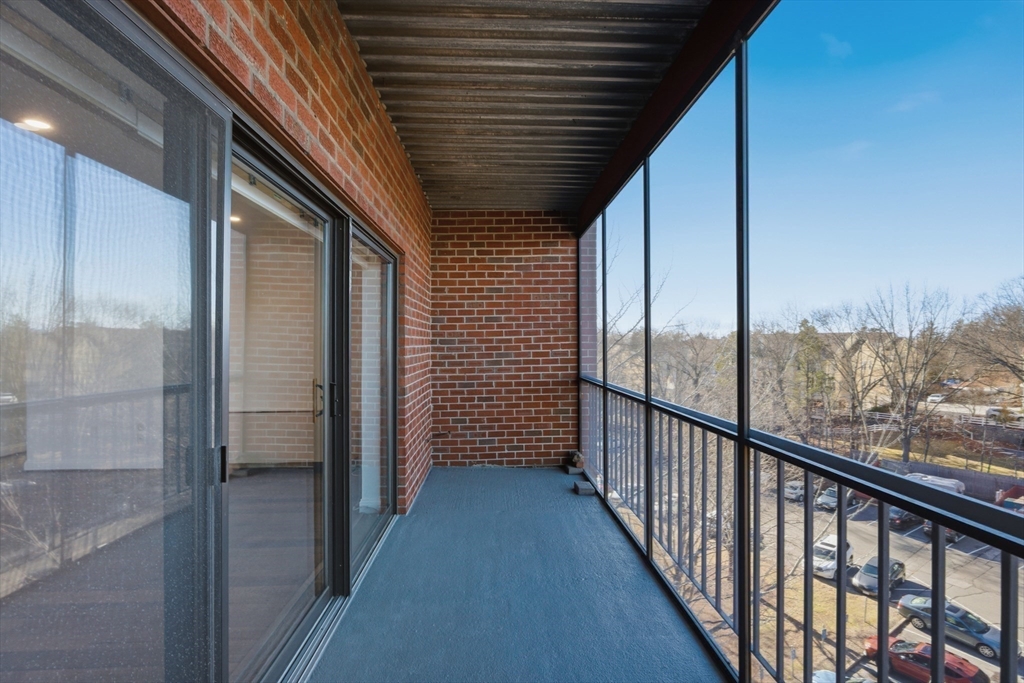 2 Summit Drive, Unit 68 Reading, MA 01867 - Photo 17 of 25