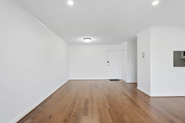 $3,300 | 2 Summit Drive, Unit 68, Reading, MA 01867