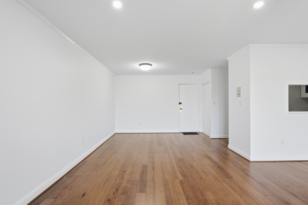 2 Summit Drive, Unit 68 Reading, MA 01867 - Photo 5 of 25