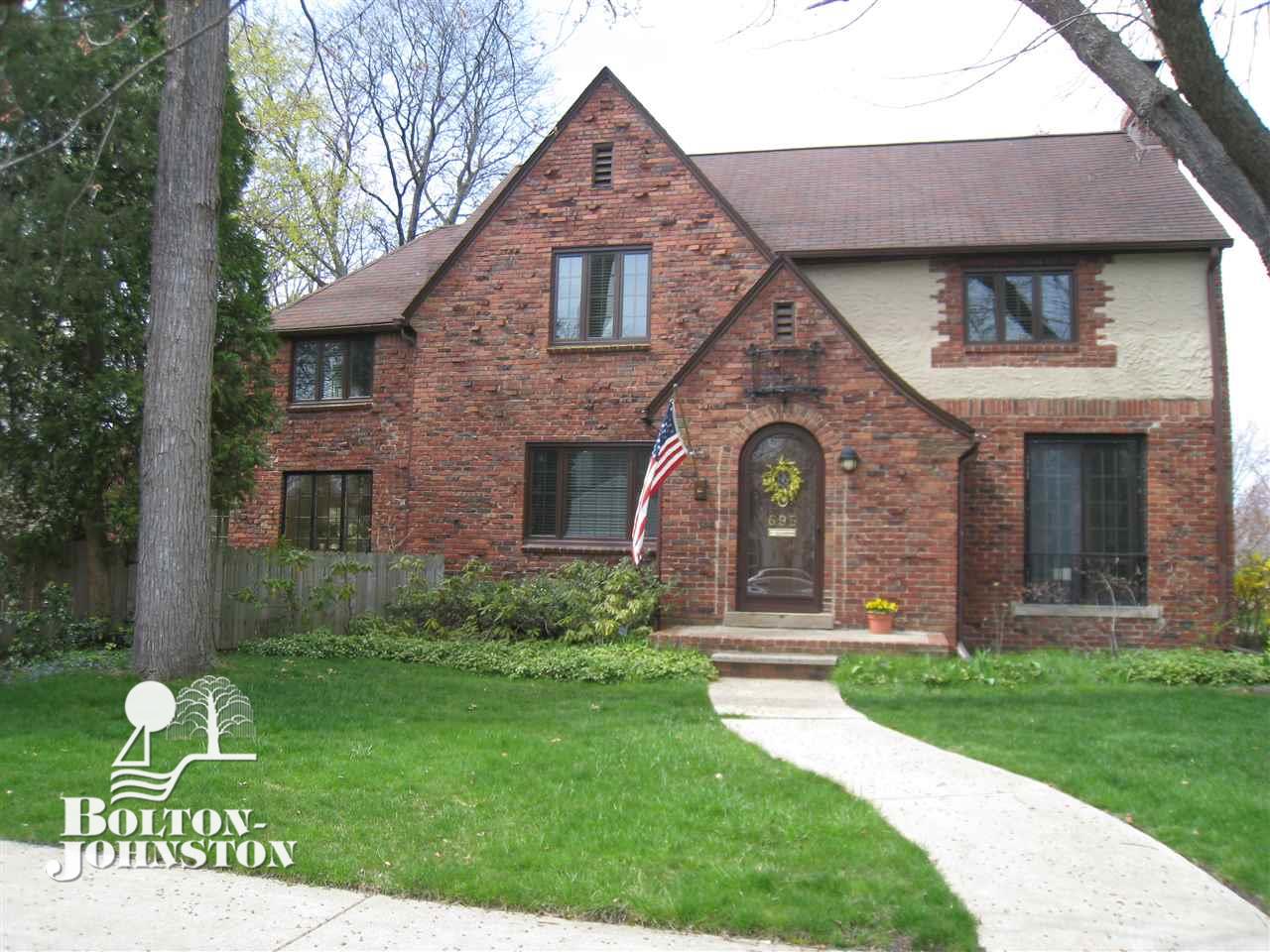 695 Lincoln Road Grosse Pointe, MI 48230 - Photo 1 of 26 695 Lincoln