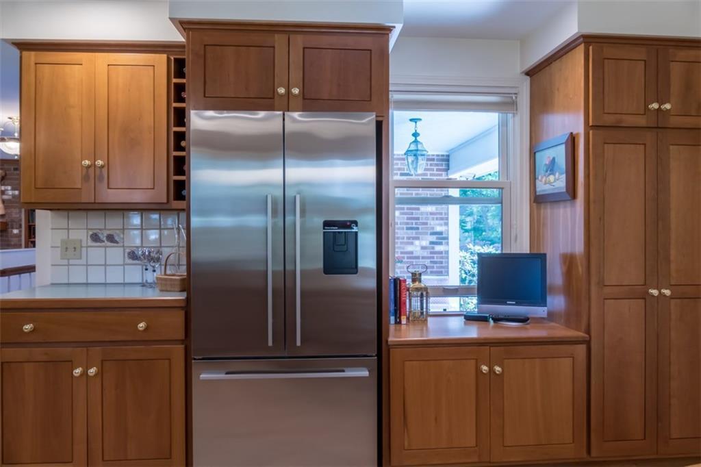 77 Spar Cove Road Freeport, ME 04032 - Photo 11 of 34 Kitchen - Cherry pantry at right.