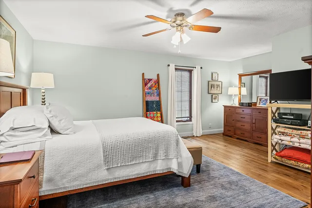 $435,000 | 21 Pendleton Way, Bloomington, IL 61704