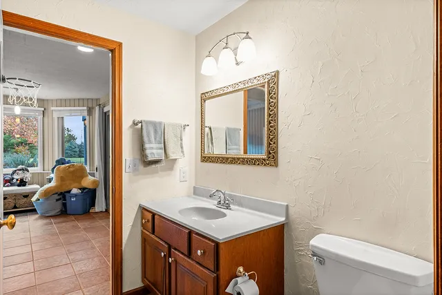 $435,000 | 21 Pendleton Way, Bloomington, IL 61704