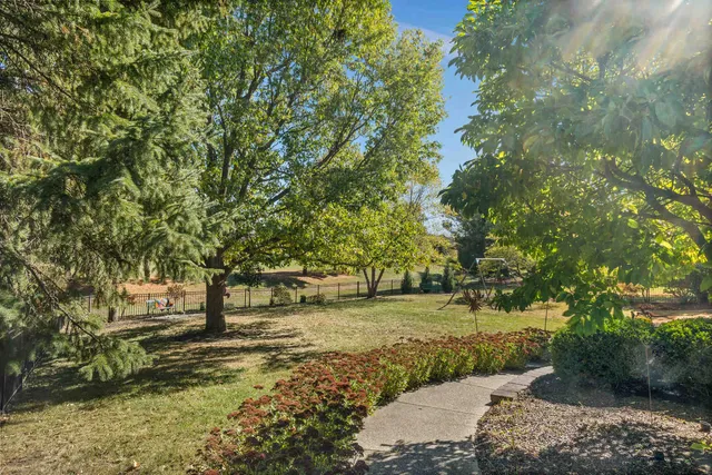 $435,000 | 21 Pendleton Way, Bloomington, IL 61704