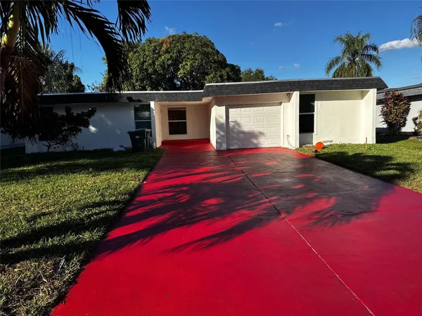 $1,600 | 230 Southwest A Sw A 11 Street, Dania Beach, FL 33004