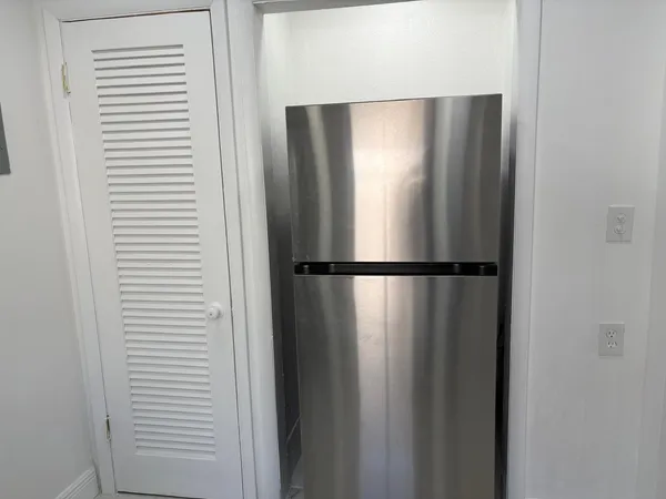 $1,600 | 230 Southwest A Sw A 11 Street, Dania Beach, FL 33004