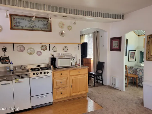 $150,000 | 70 Pittsburg Avenue, Bisbee, AZ 85603