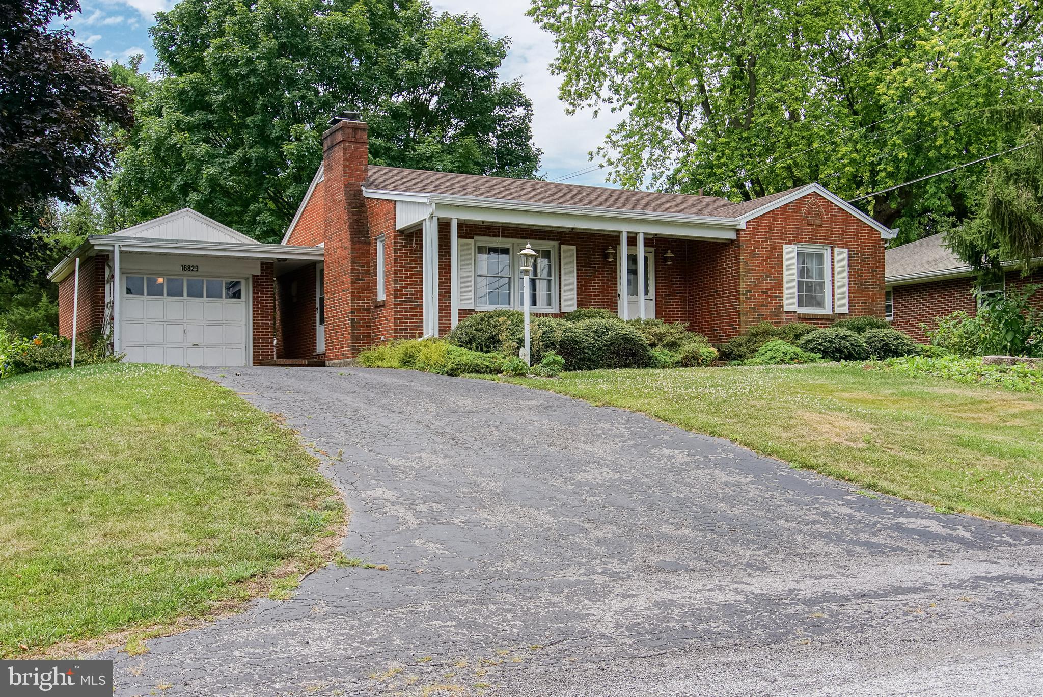 16829 Hampton Road Williamsport, MD 21795 - Photo 1 of 26 Gallery Image 1