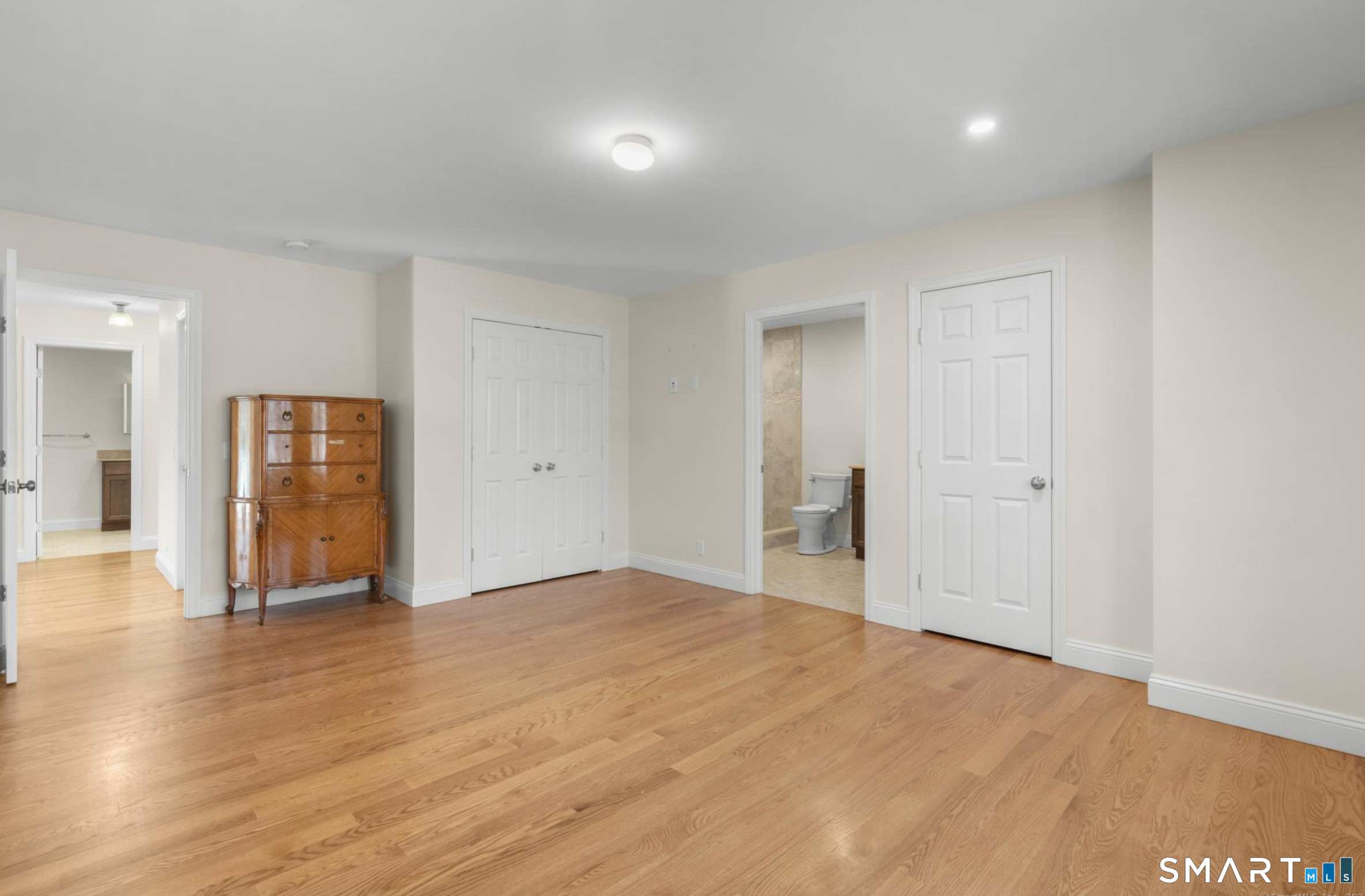 18 Madeline Drive Ridgefield, CT 06877 - Photo 11 of 27