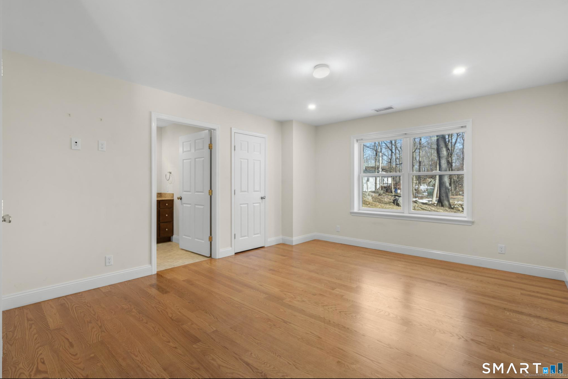 18 Madeline Drive Ridgefield, CT 06877 - Photo 12 of 27