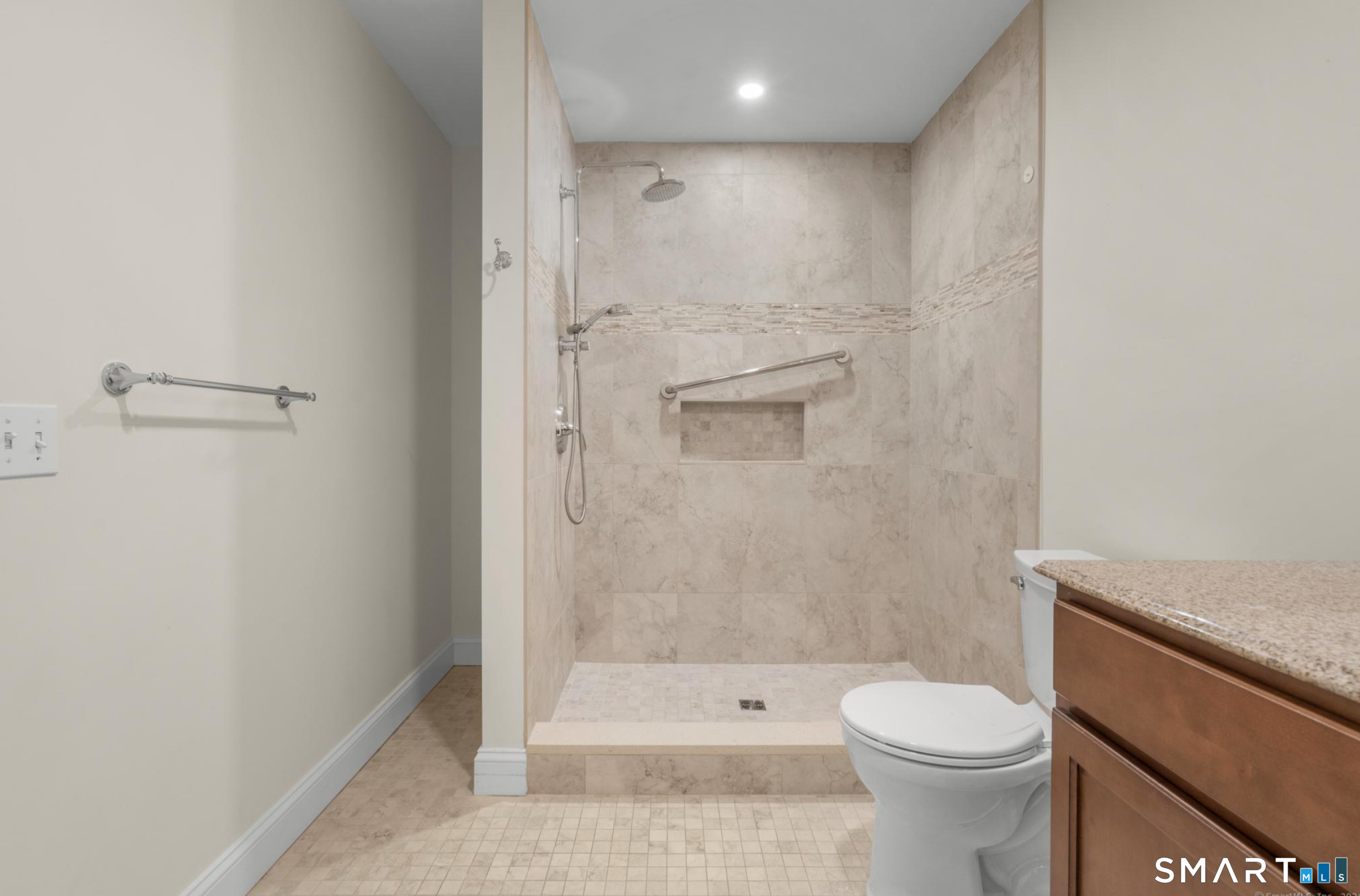 18 Madeline Drive Ridgefield, CT 06877 - Photo 14 of 27