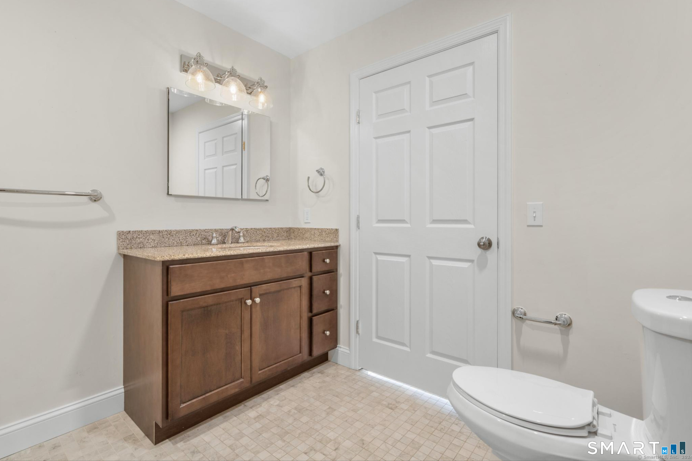 18 Madeline Drive Ridgefield, CT 06877 - Photo 17 of 27