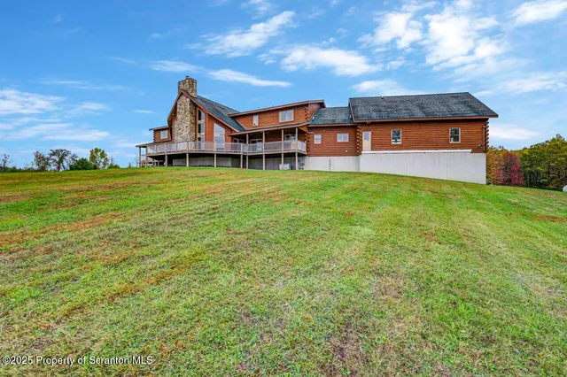$925,000 | 1095 High Bridge Road, Nicholson, PA 18446