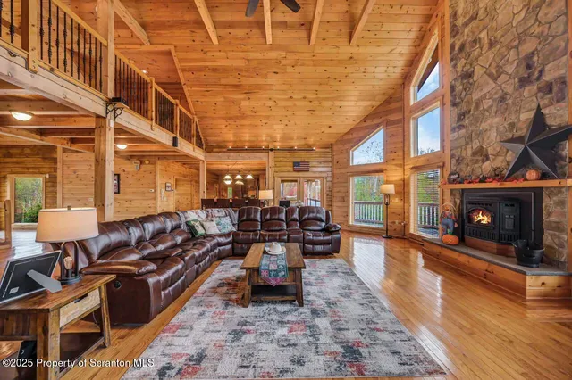 a kitchen that has a lot of cabinets in it