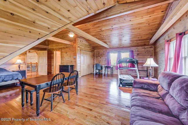 $925,000 | 1095 High Bridge Road, Nicholson, PA 18446