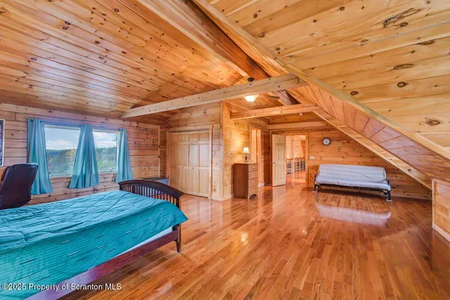 $925,000 | 1095 High Bridge Road, Nicholson, PA 18446