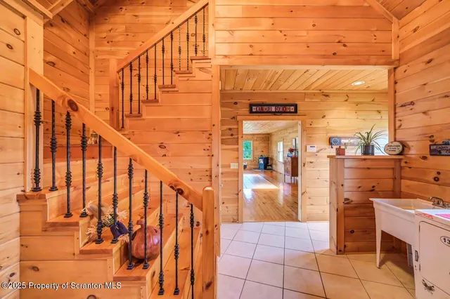 $925,000 | 1095 High Bridge Road, Nicholson, PA 18446