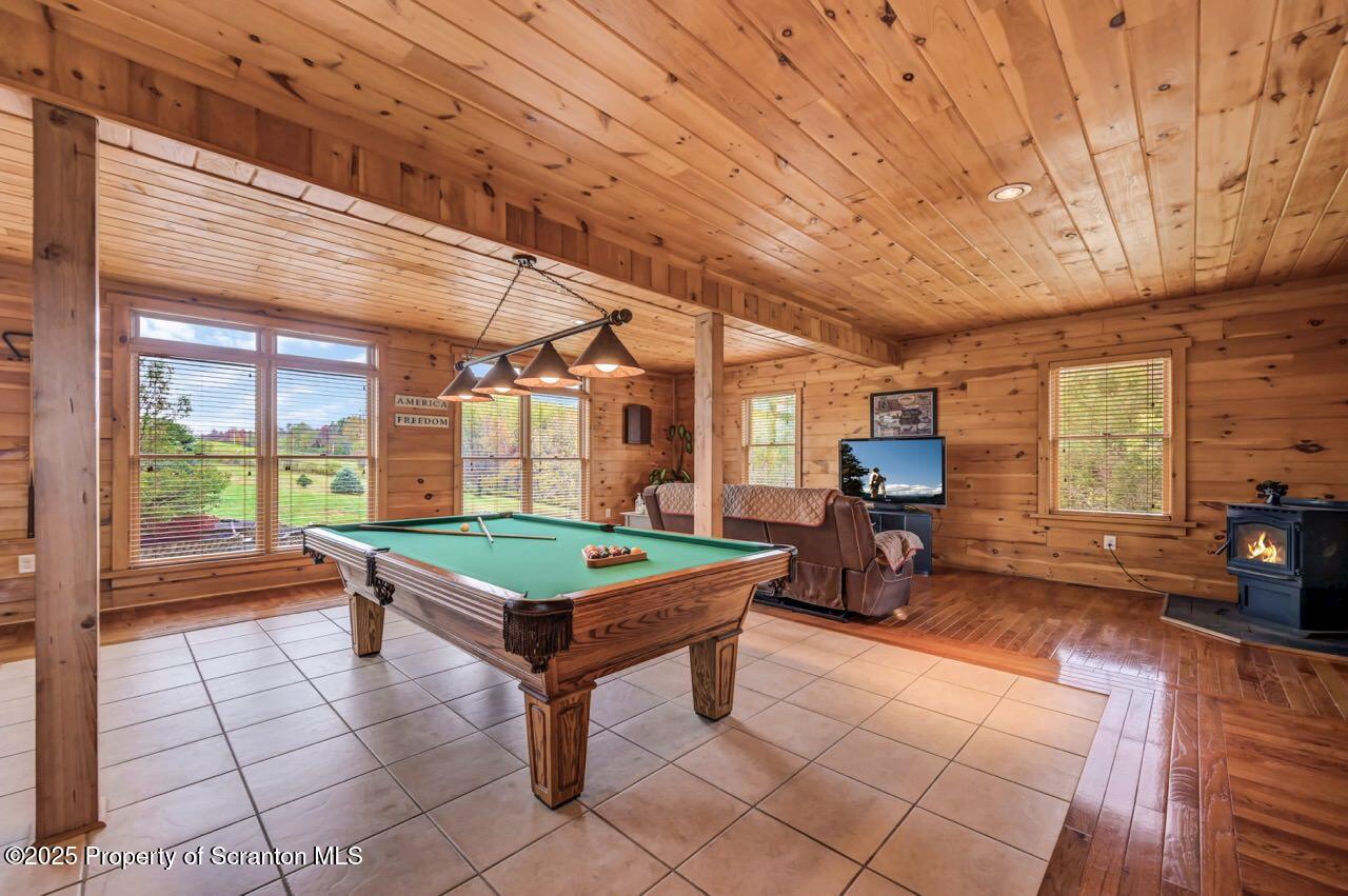 1095 High Bridge Road Nicholson, PA 18446 - Photo 75 of 117 Family Room