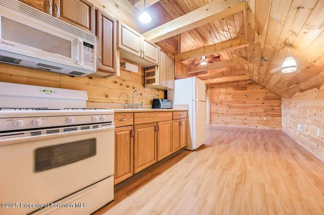 $925,000 | 1095 High Bridge Road, Nicholson, PA 18446