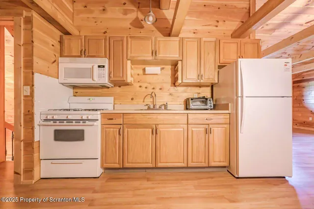 $925,000 | 1095 High Bridge Road, Nicholson, PA 18446