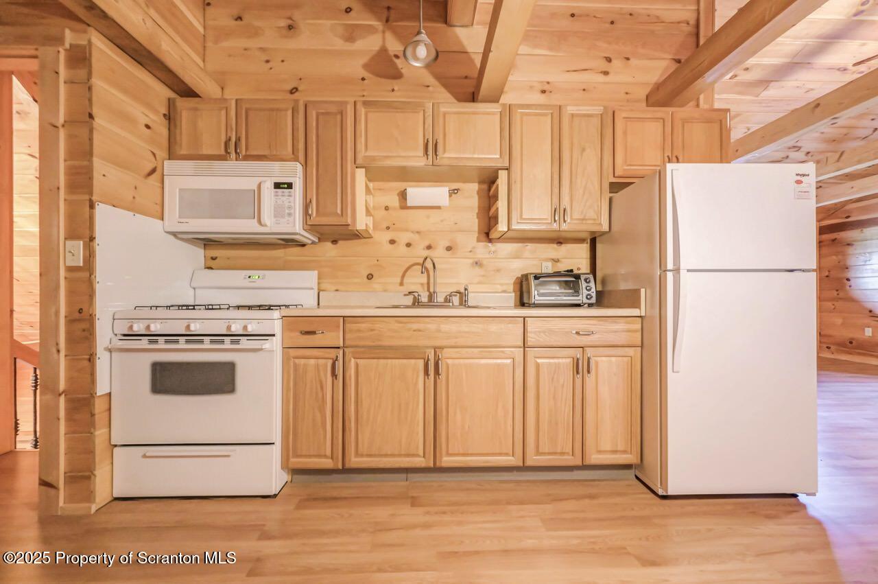 1095 High Bridge Road Nicholson, PA 18446 - Photo 85 of 117 Apt Kitchen