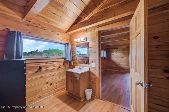 $925,000 | 1095 High Bridge Road, Nicholson, PA 18446