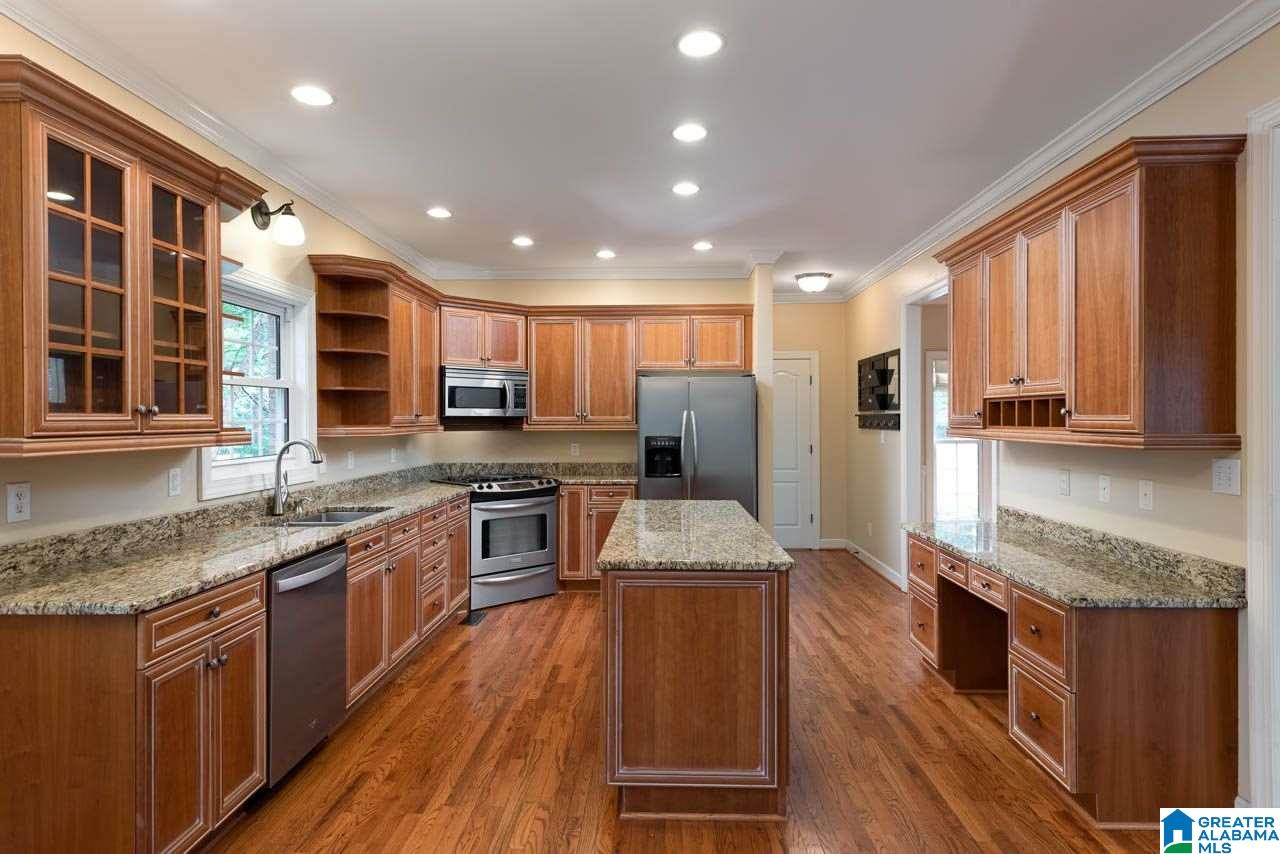 505 Highgate Hill Pelham, AL 35124 - Photo 12 of 49