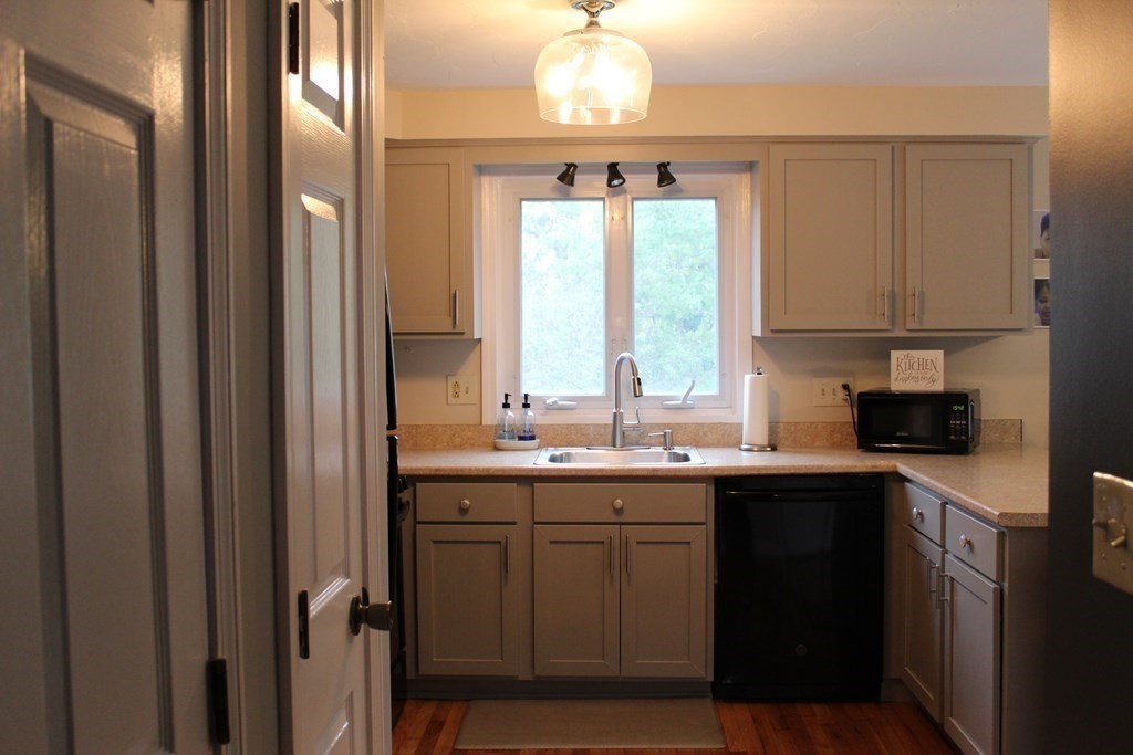 1601 Irving Road, Unit 1601 Randolph, MA 02368 - Photo 5 of 16 Gallery Image 5
