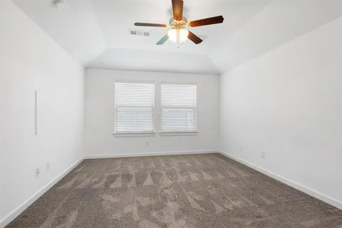 $325,000 | 1620 Meadow Trail Lane, Aubrey, TX 76227