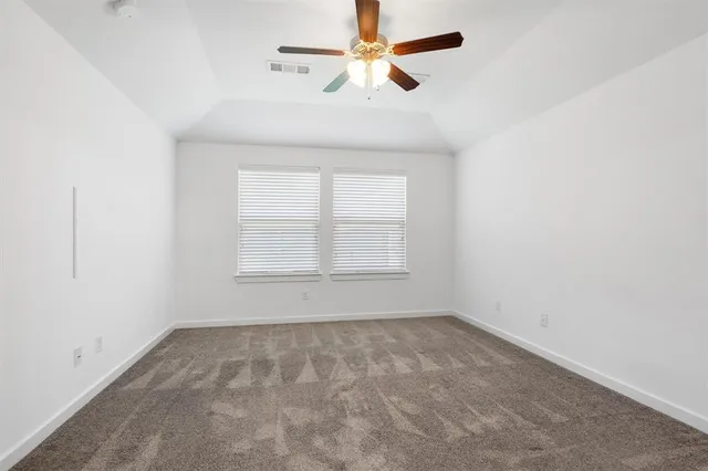 $325,000 | 1620 Meadow Trail Lane, Aubrey, TX 76227